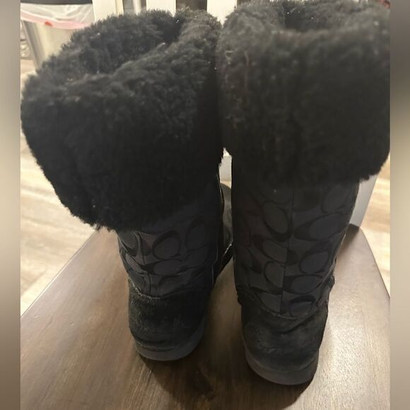 Authentic Coach Nikole A7266 Fur Boots Black size 7 B - Picture 4 of 7
